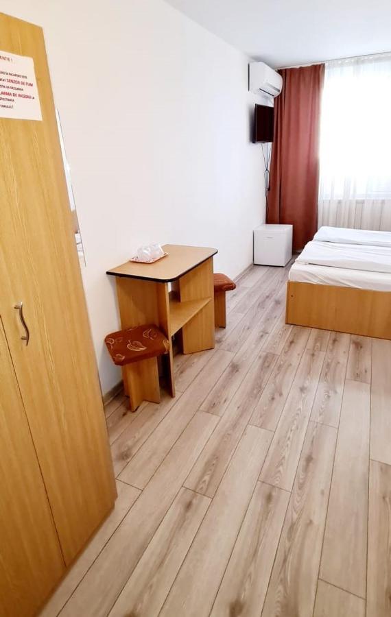 Hotel Victoria Iasi Esterno foto